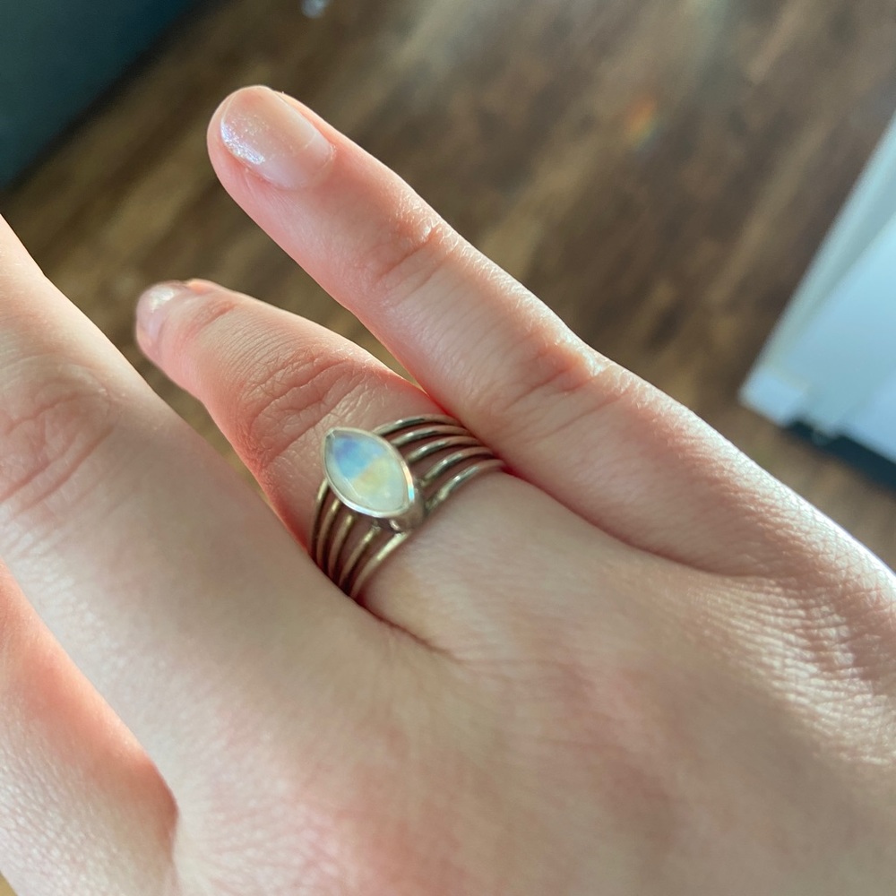 Moonstone ring - Picture 4 of 6